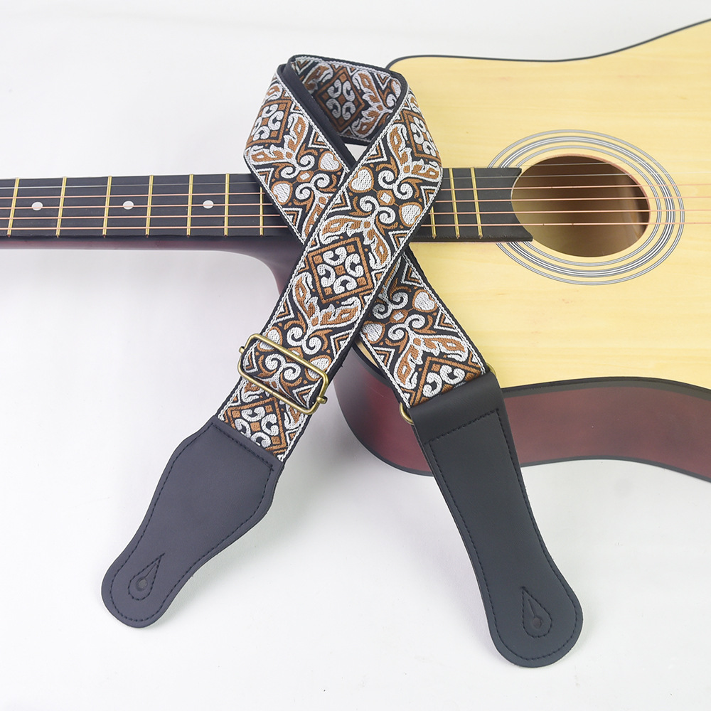 Guitar Strap Embroidered Print - Musical Instrument Art recension och pris